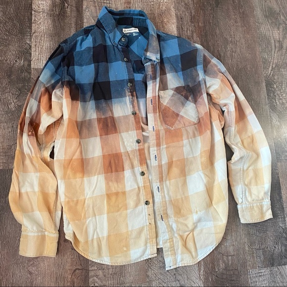 Blueberry 🫐 Blast Bleached Flannel - Handmade 🏷 - Picture 3 of 4